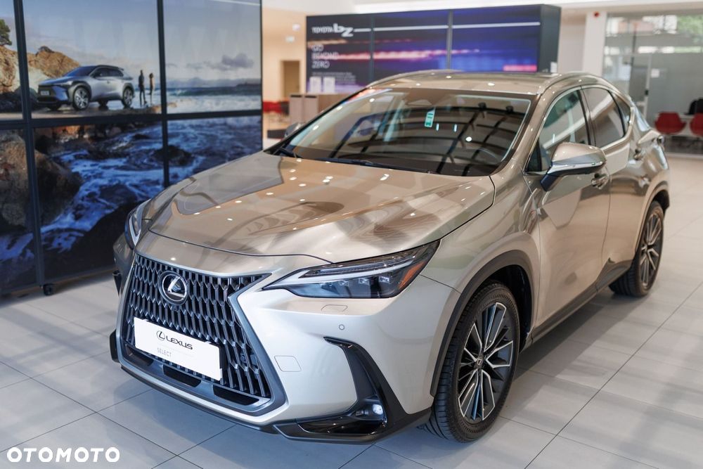 Lexus NX 350h Omotenashi AWD - 4