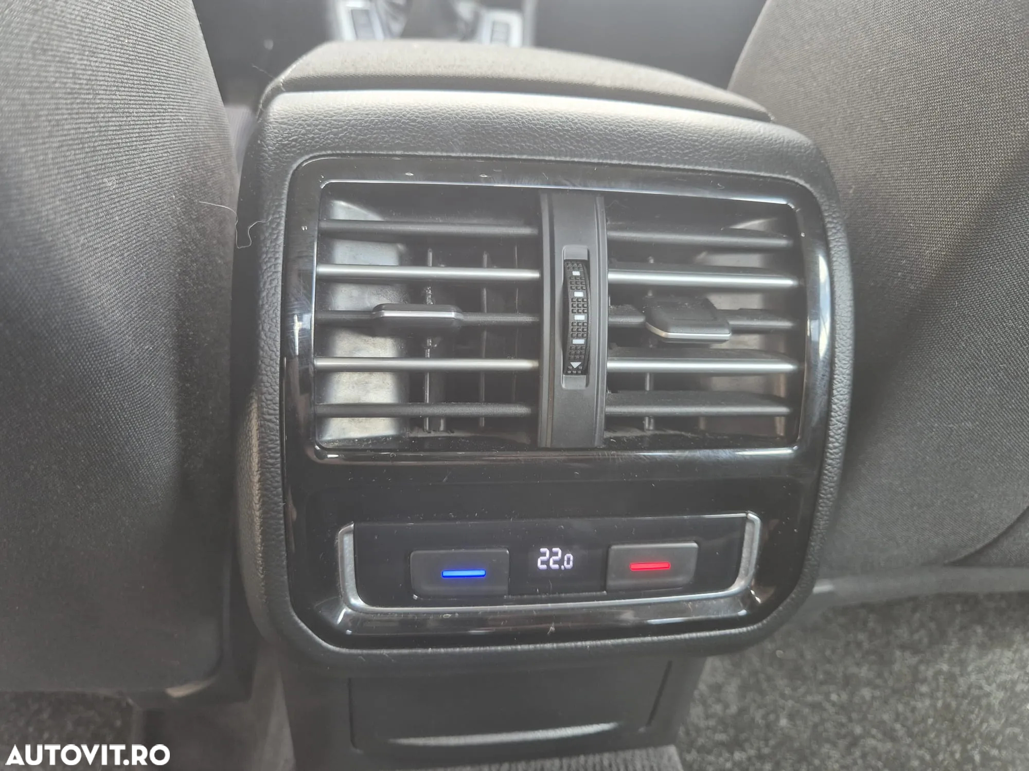 Volkswagen Passat 1.6 TDI (BlueMotion Technology) Comfortline - 22
