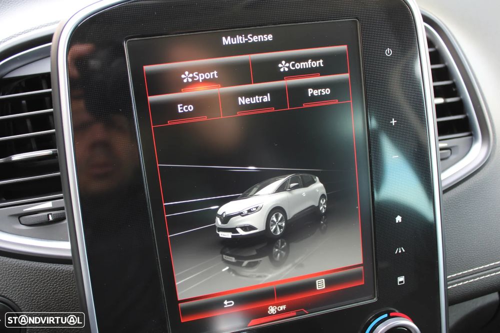 Renault Scénic dCi 110 FAP EDC Bose Edition - 31