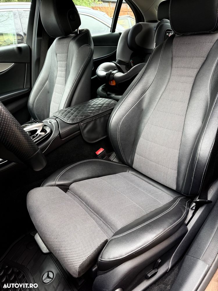 Mercedes-Benz E 200 4MATIC Aut. - 13