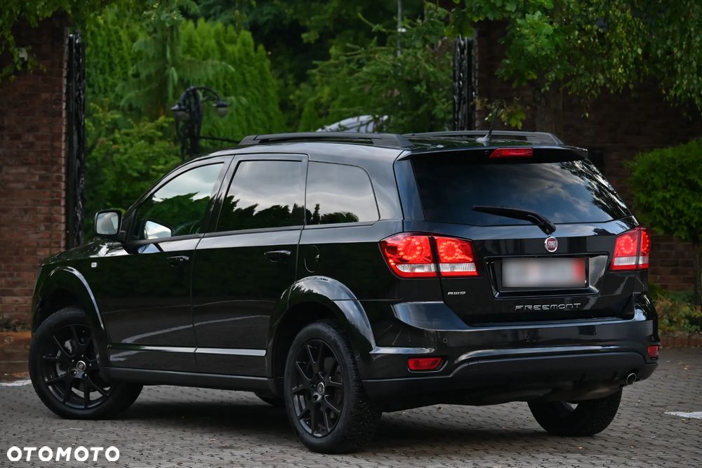 Fiat Freemont 2.0 Multijet 16V DPF Automatik Allrad Black Code - 18