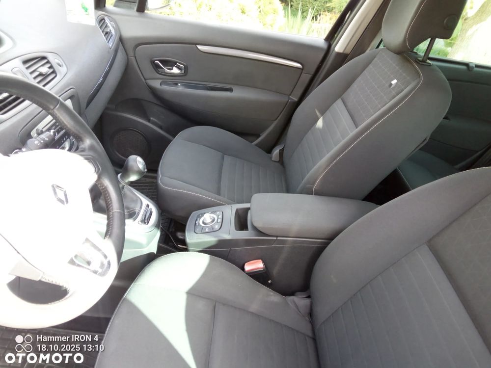 Renault Scenic 1.5 dCi Limited - 21