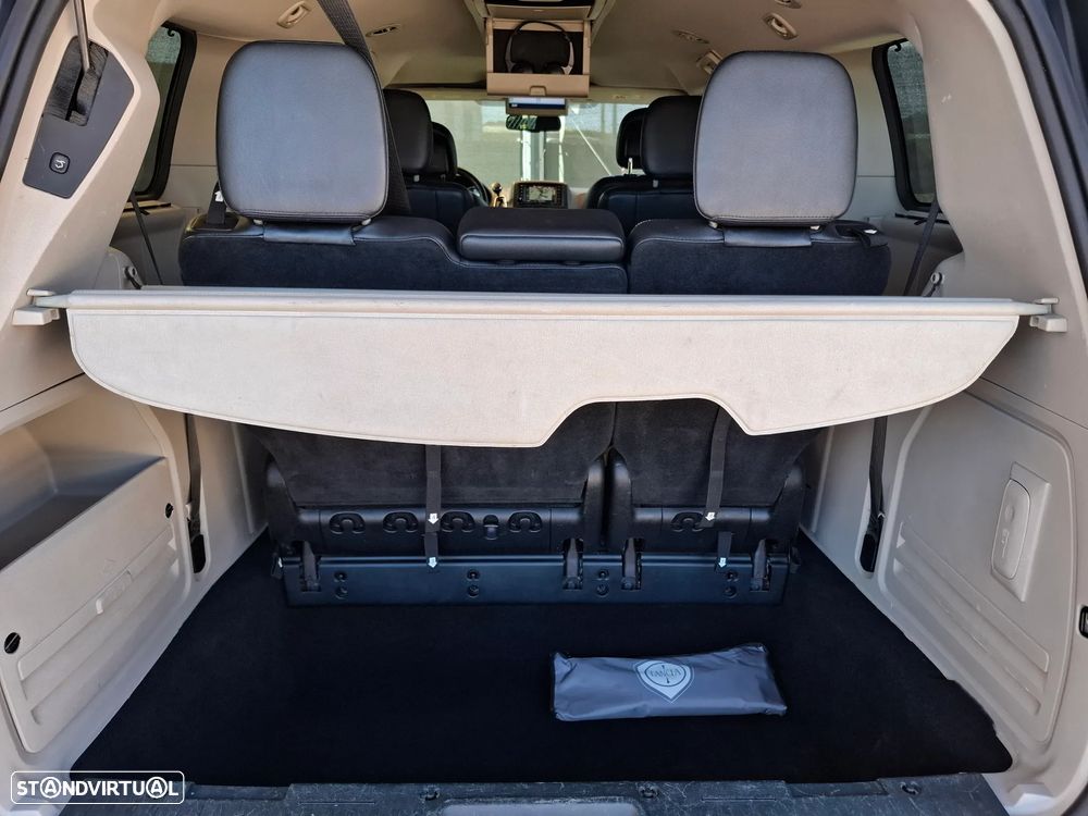 Lancia Voyager 2.8 CRD Gold - 14