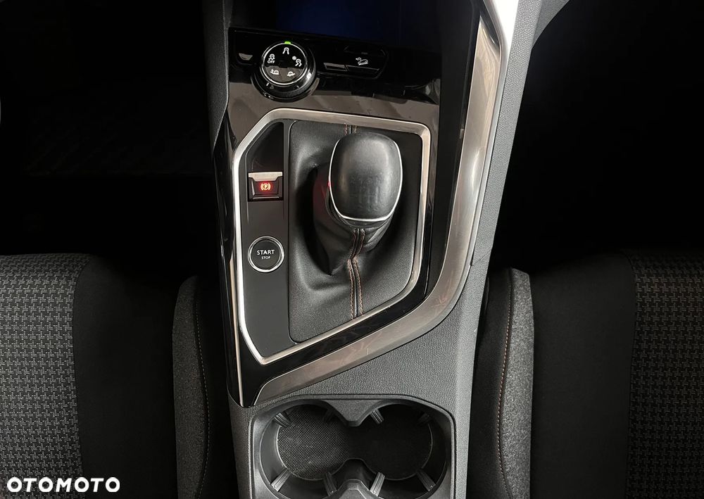 Peugeot 3008 1.5 BlueHDi Allure S&S - 19
