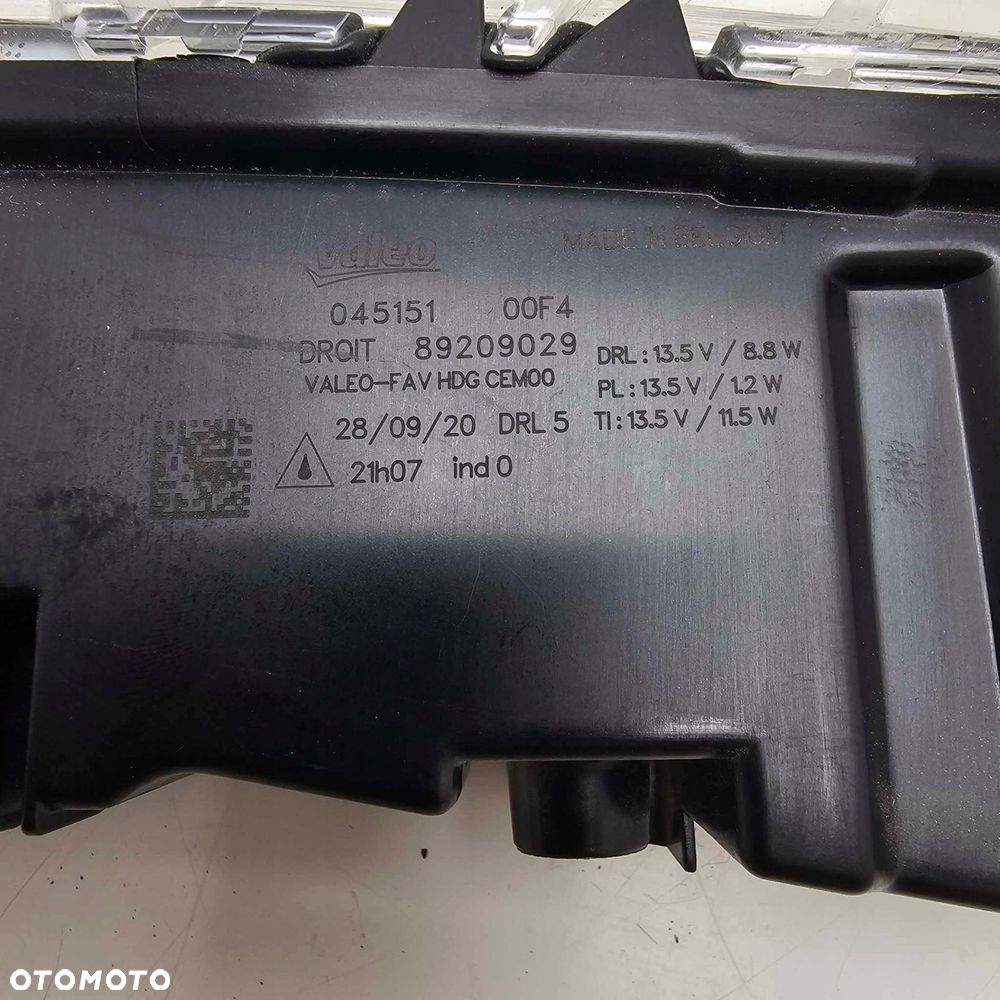 citroen c4 picasso ii led lampa prawa drl - 6
