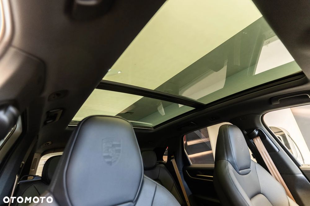 Porsche Cayenne S E-Hybrid PHEV Black Edition - 31