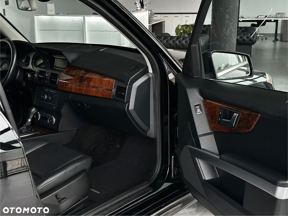 Mercedes-Benz GLK 350 4Matic 7G-TRONIC - 17