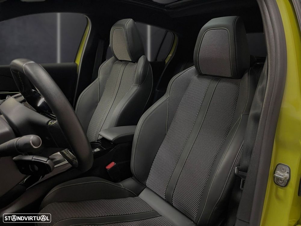 Peugeot 208 1.2 PureTech GT Line - 30