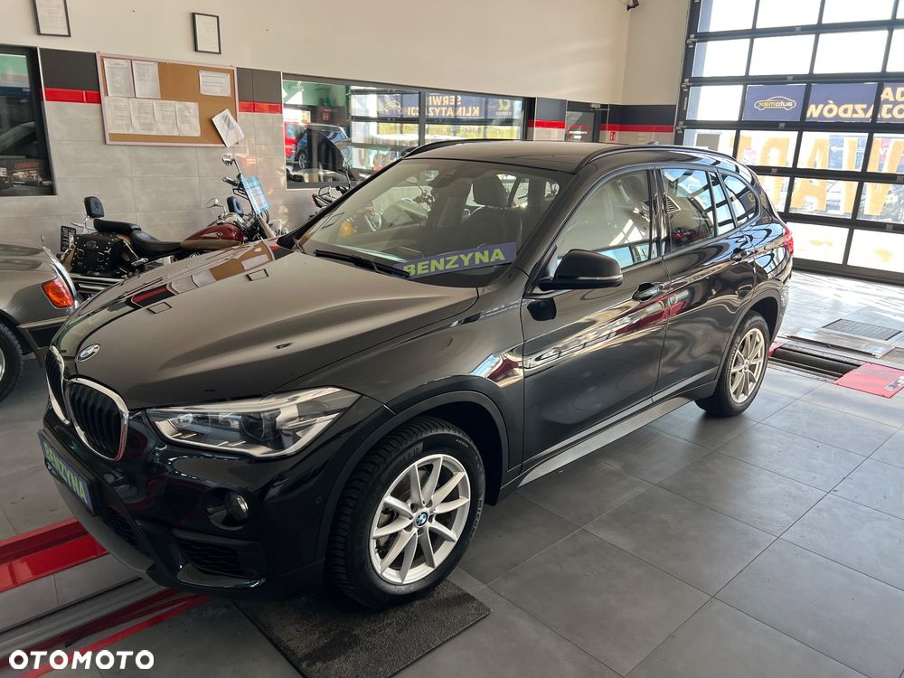 BMW X1 sDrive18i Business Edition - 4