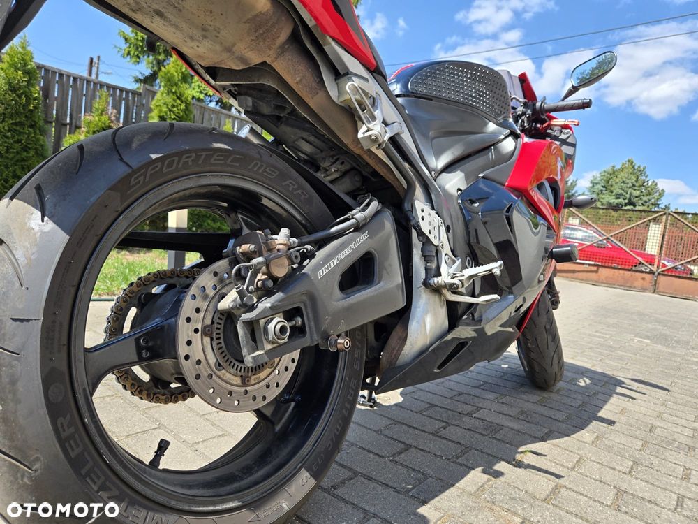 Honda CBR - 4