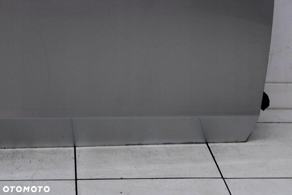 AUDI A4 B8 2007R- DRZWI PRAWY PRAWE PRZÓD PRZEDNIE LX7W - KOD LAKIERU - 9