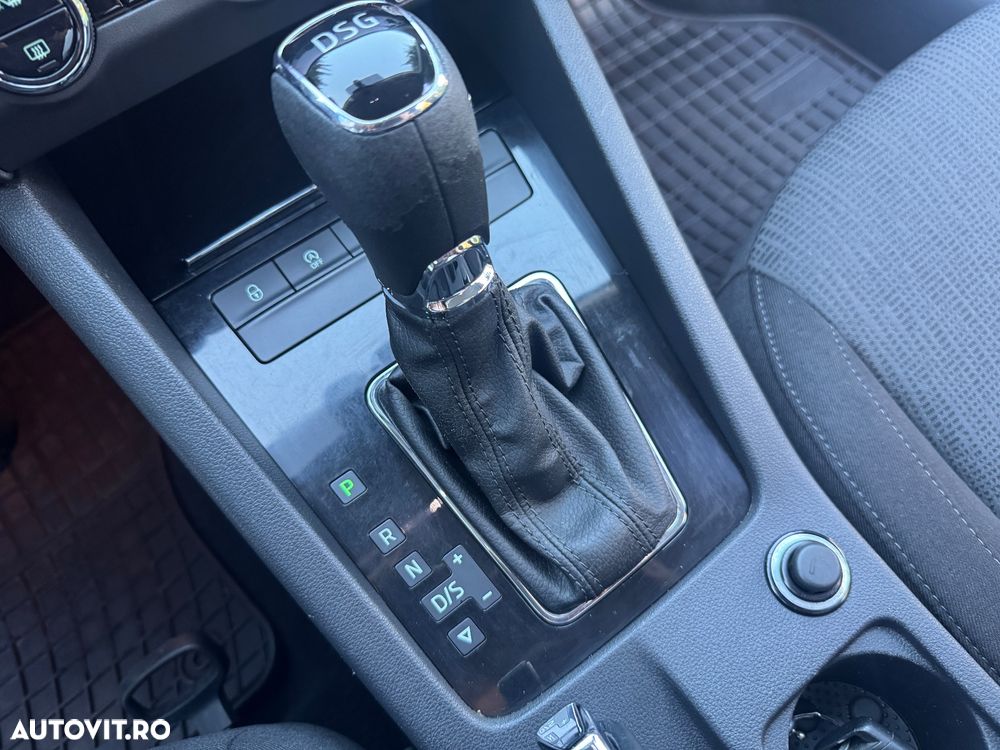 Skoda Octavia 2.0 TDI DSG Ambition - 26