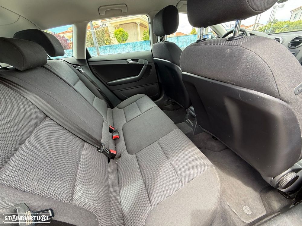 Audi A3 Sportback - 13