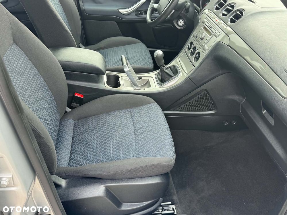 Ford S-Max 2.0 Ambiente - 27