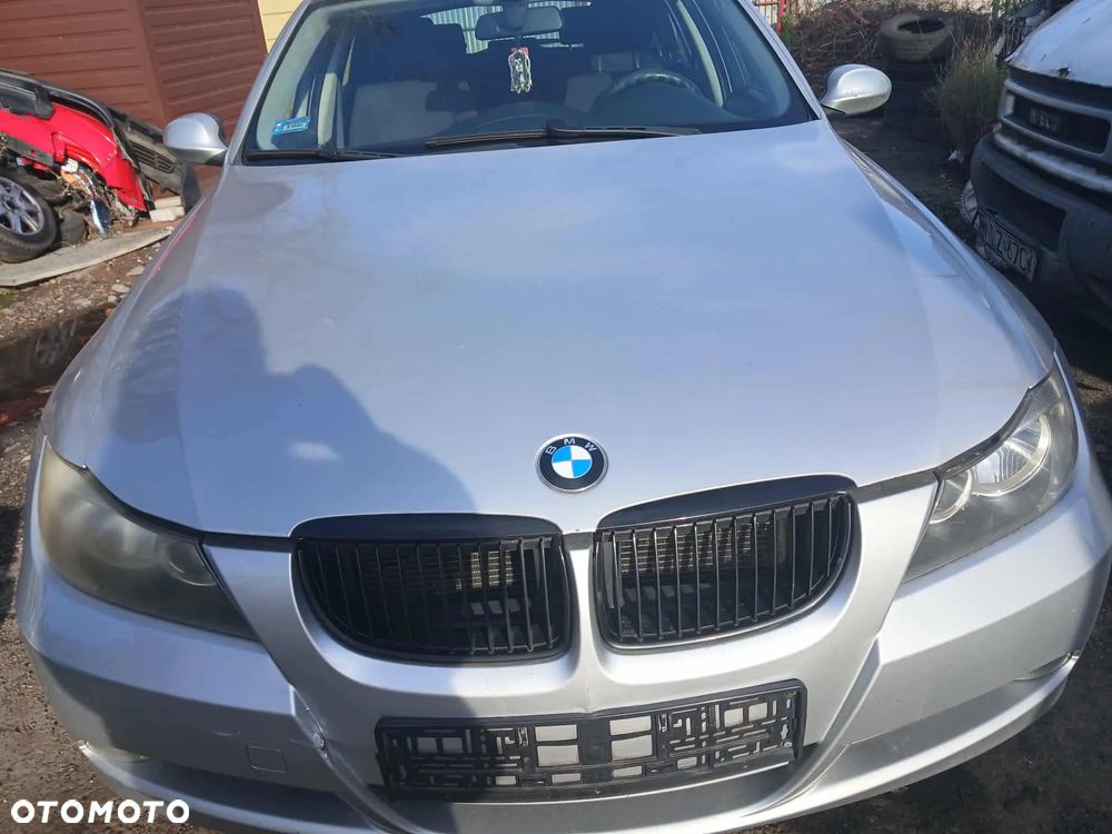 BMW E90 Zderzak przedni, maska, lampa przednia lewa, prawa, błotnik lewy, prawy. - 2