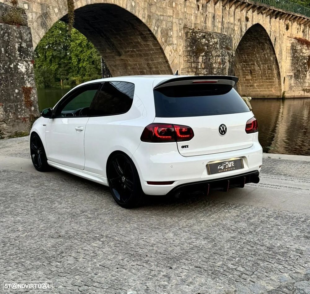 VW Golf 2.0 GTI DSG - 3