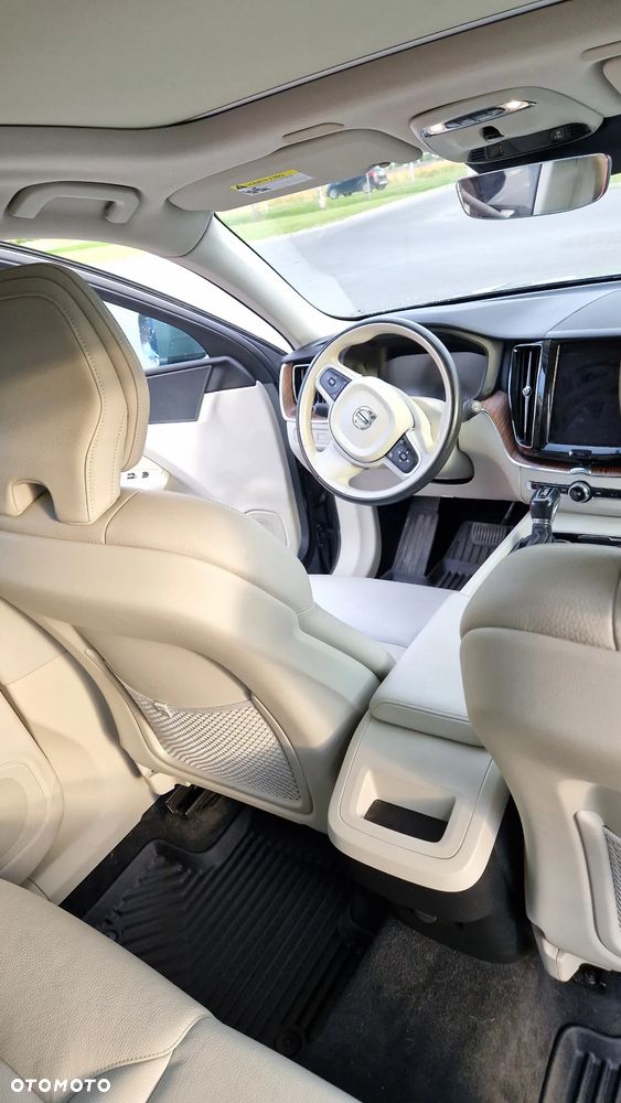 Volvo XC 60 T5 Geartronic Momentum - 9