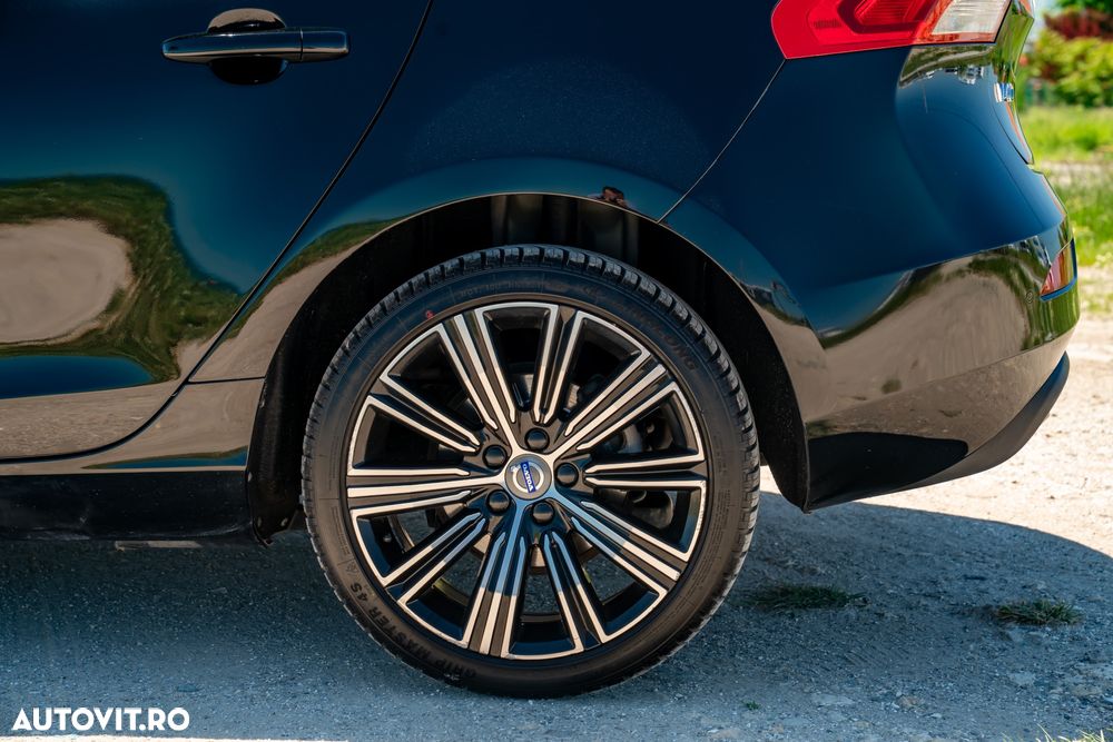 Volvo V40 D2 Aut. Momentum - 11
