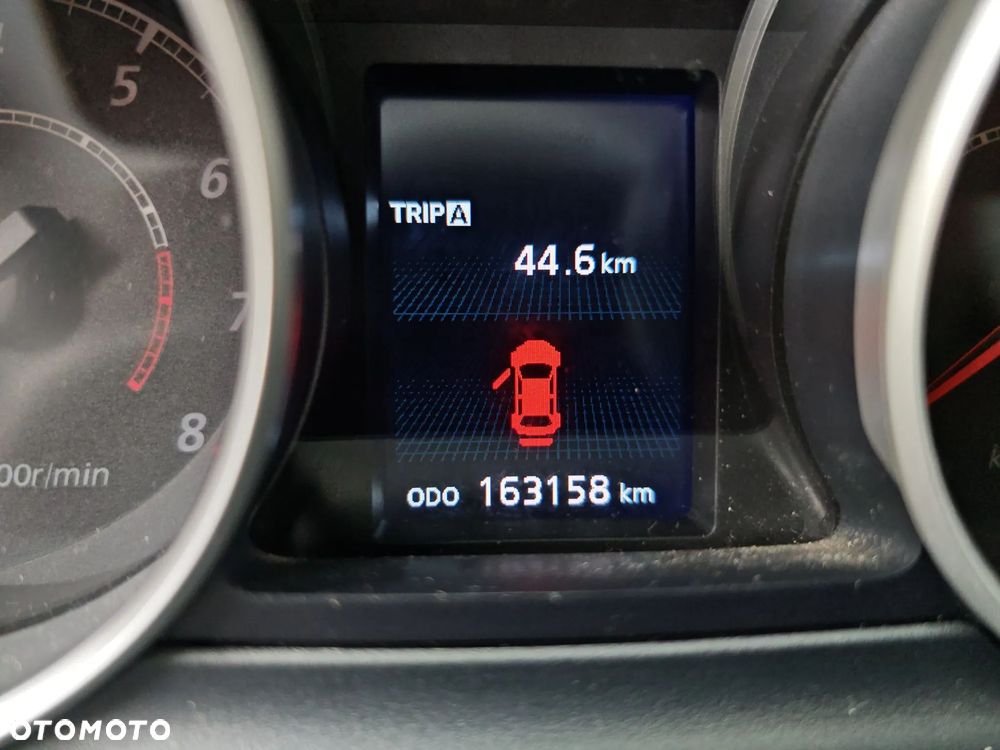 Mitsubishi Outlander 2.4 Intense + - 28