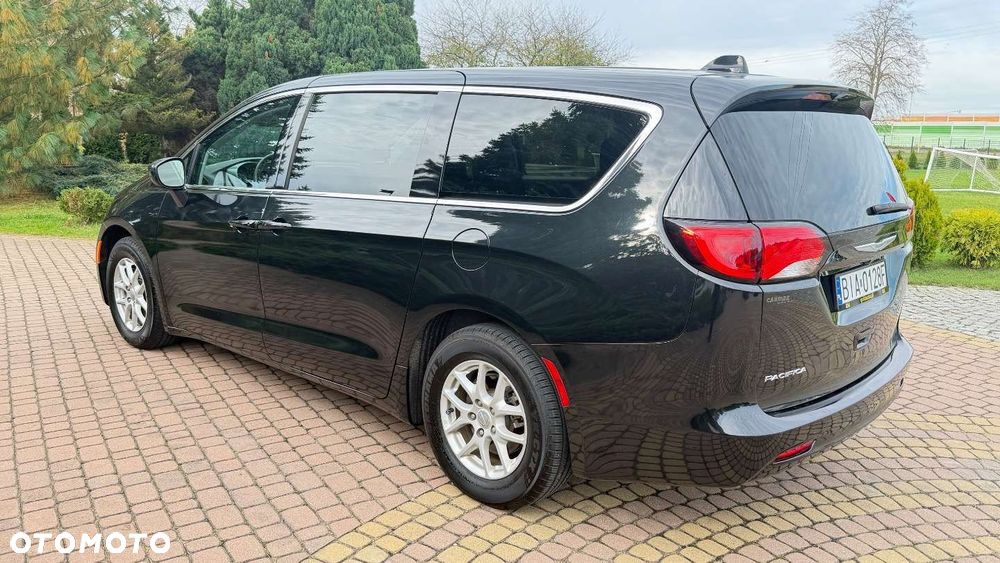 Chrysler Pacifica - 26