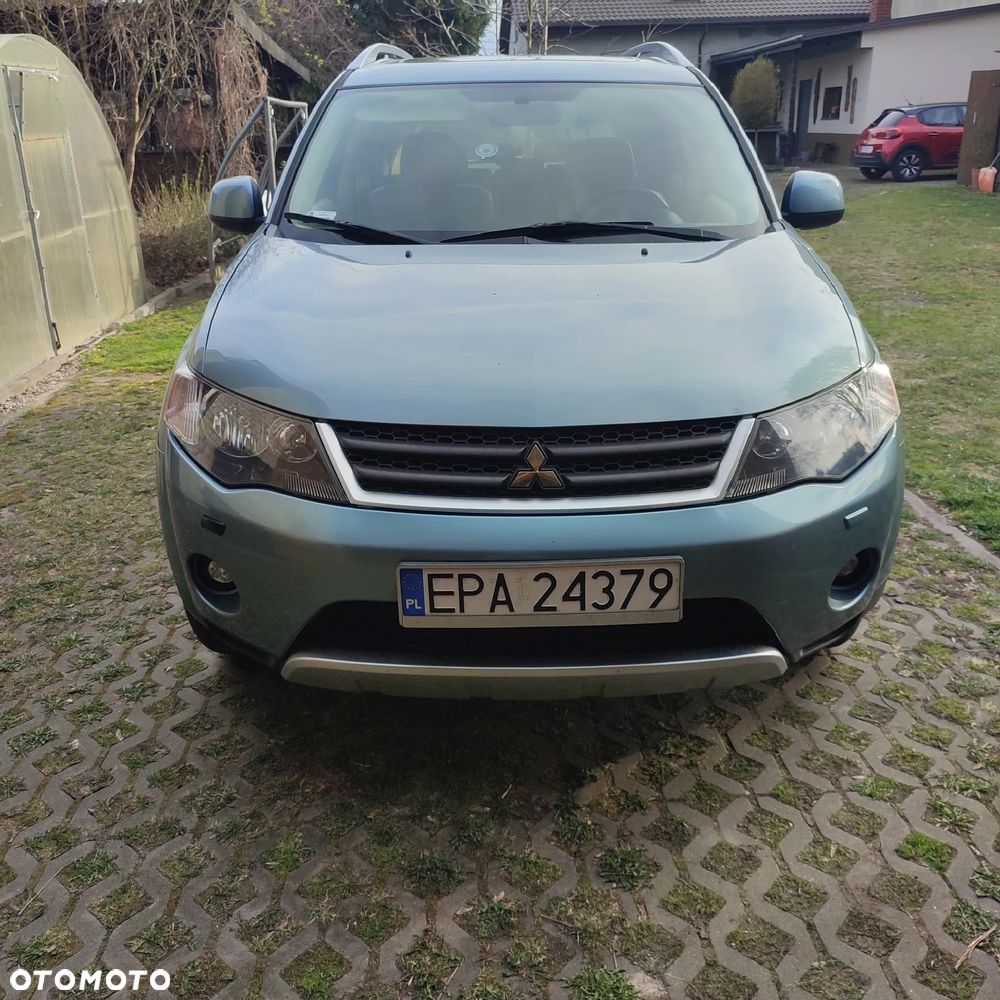 Mitsubishi Outlander 3.0 V6 XLS - 1