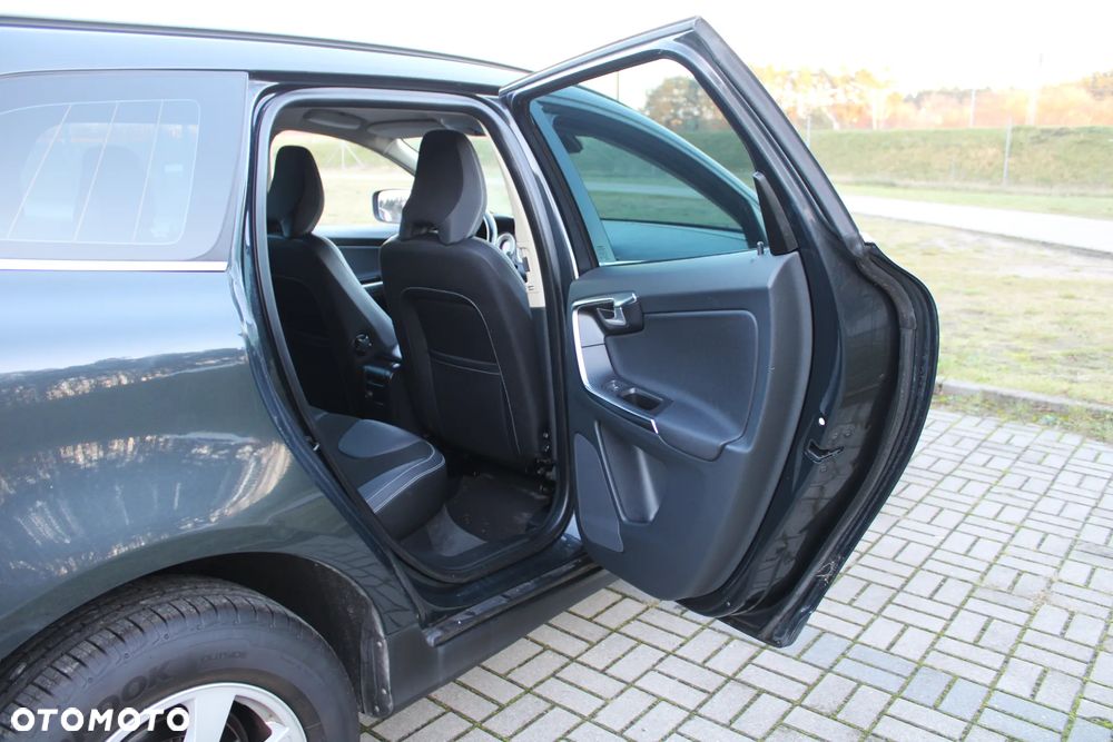 Volvo XC 60 - 33