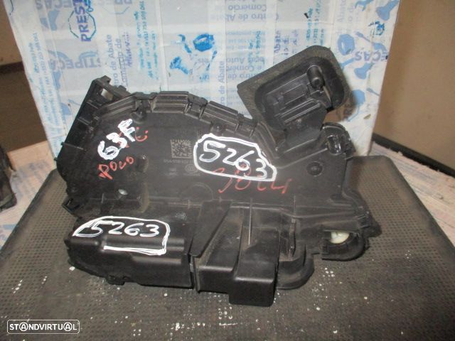 Fecho 5TB837015 VW POLO 6  2018 1.0I 75CV 5P CINZA FESQ 7 PINOS - 1