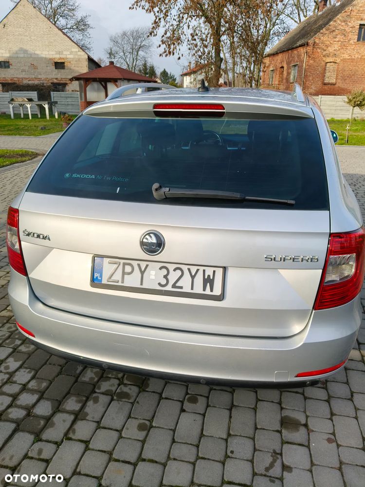 Skoda Superb 2.0 TDI Ambition Outdoor - 8