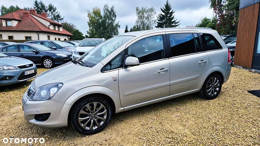 Opel Zafira 1.8 Cosmo EasyTronic EU5 - 28