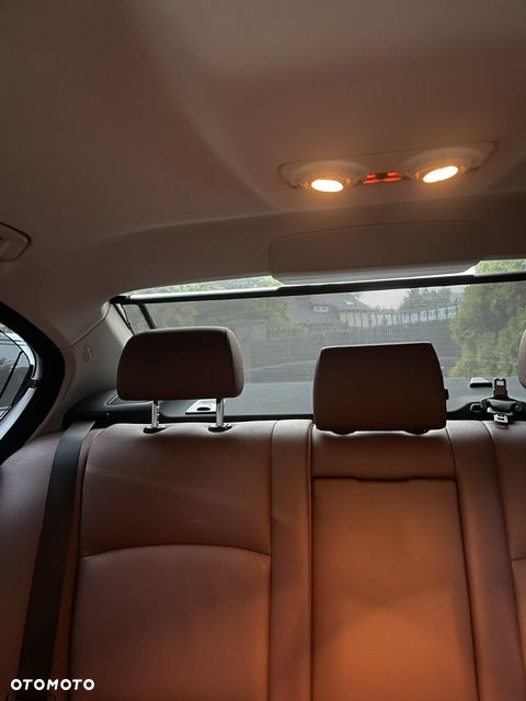 BMW Seria 5 535d xDrive - 11