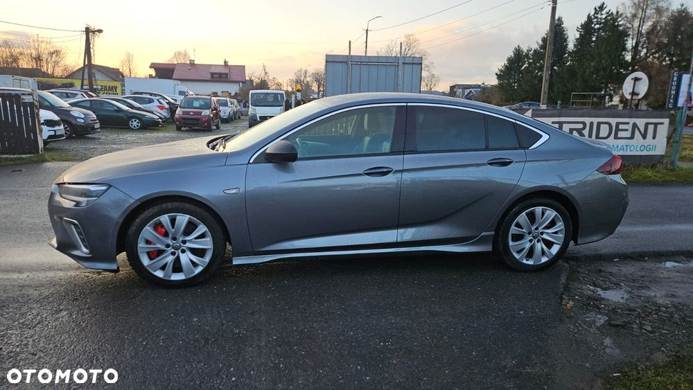 Opel Insignia 2.0 T 4x4 GSi + S&S - 8