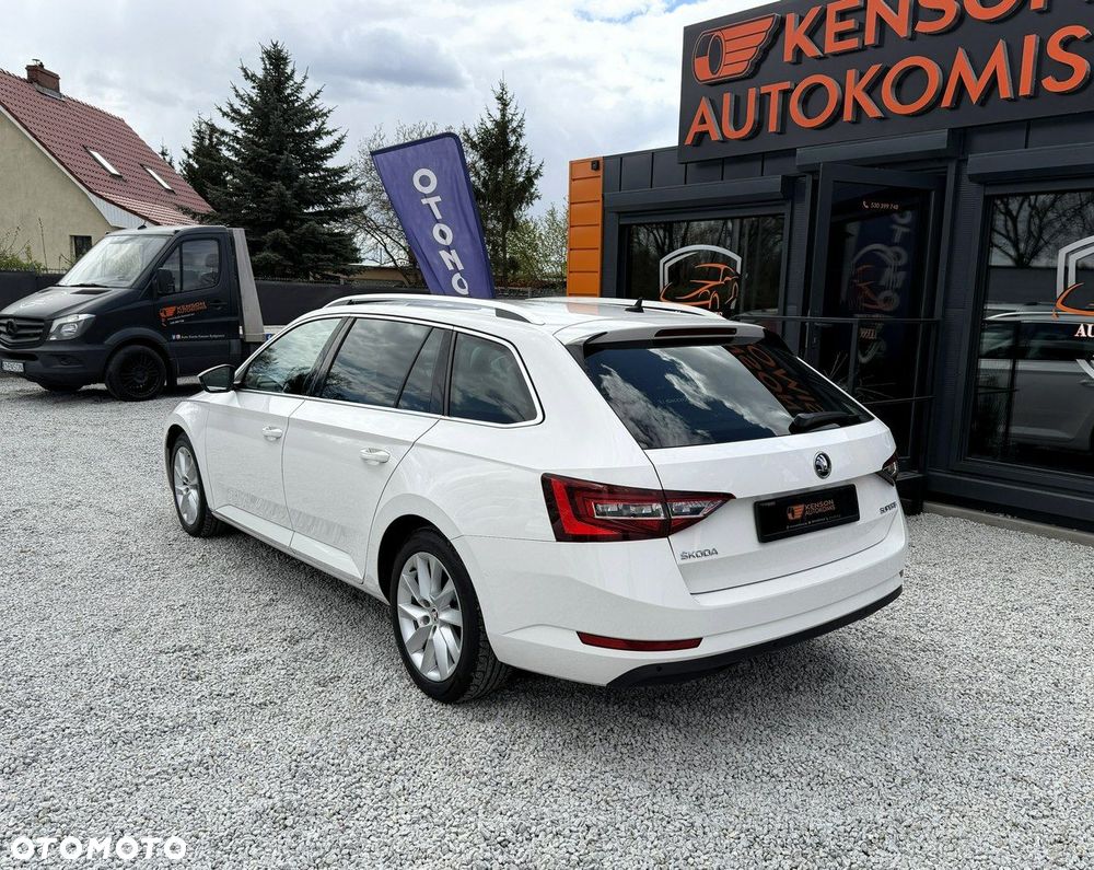 Skoda Superb 2.0 TDI 4x4 DSG L&K - 4