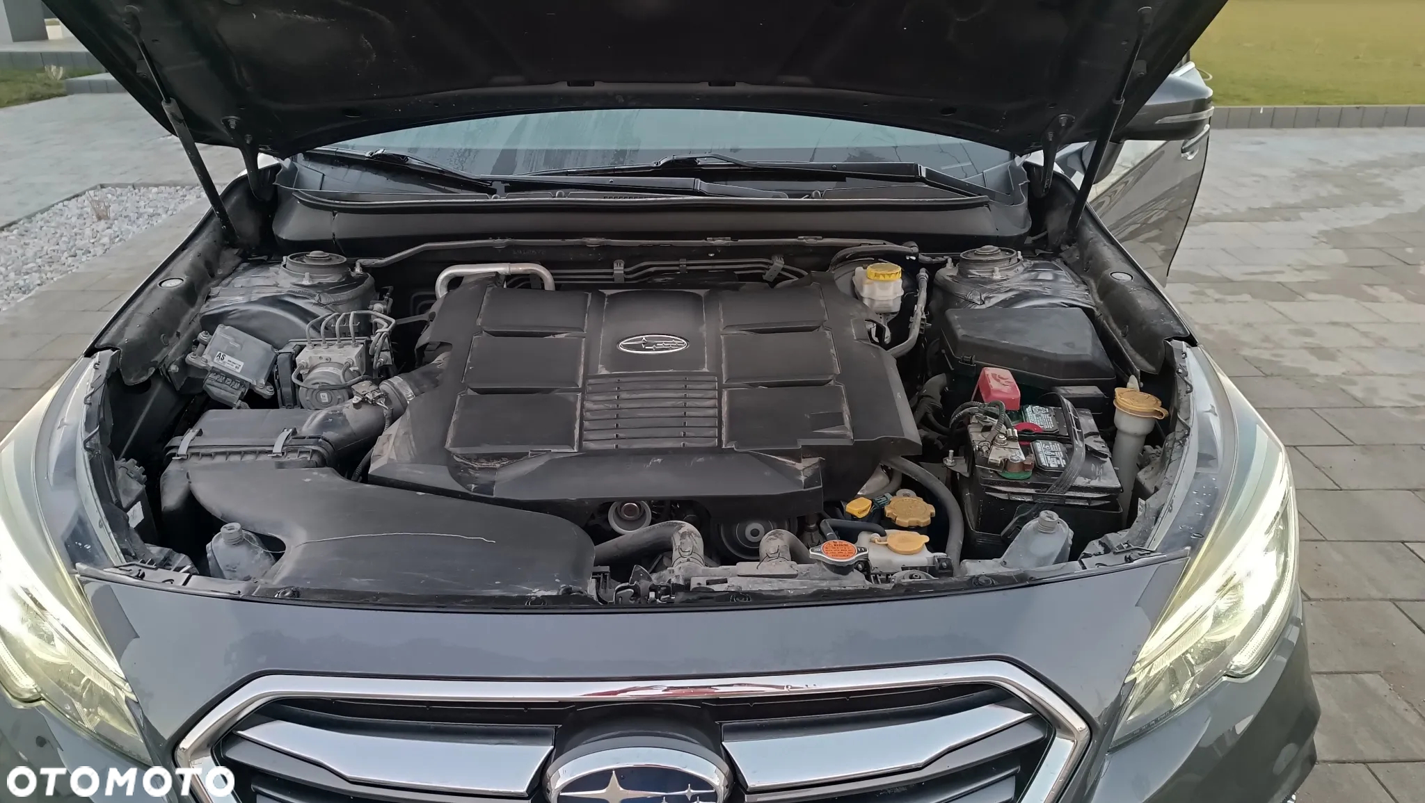 Subaru Legacy - 15