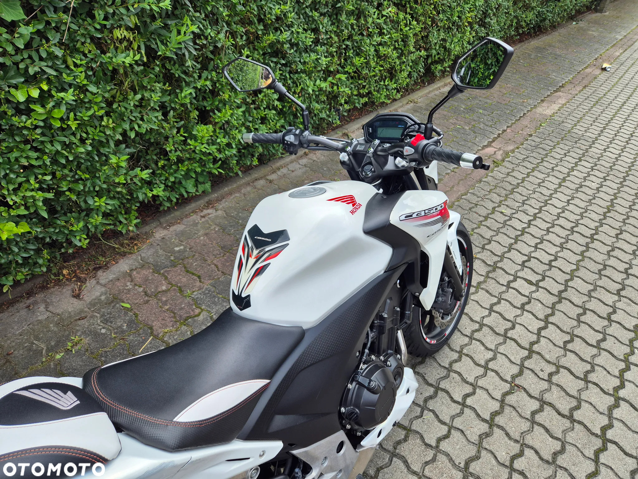 Honda CB - 10