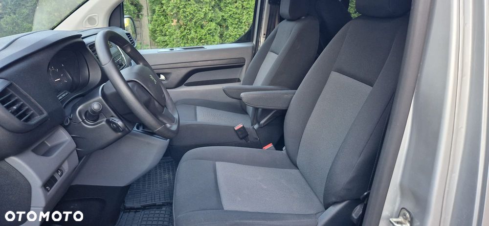 Peugeot Traveller - 20