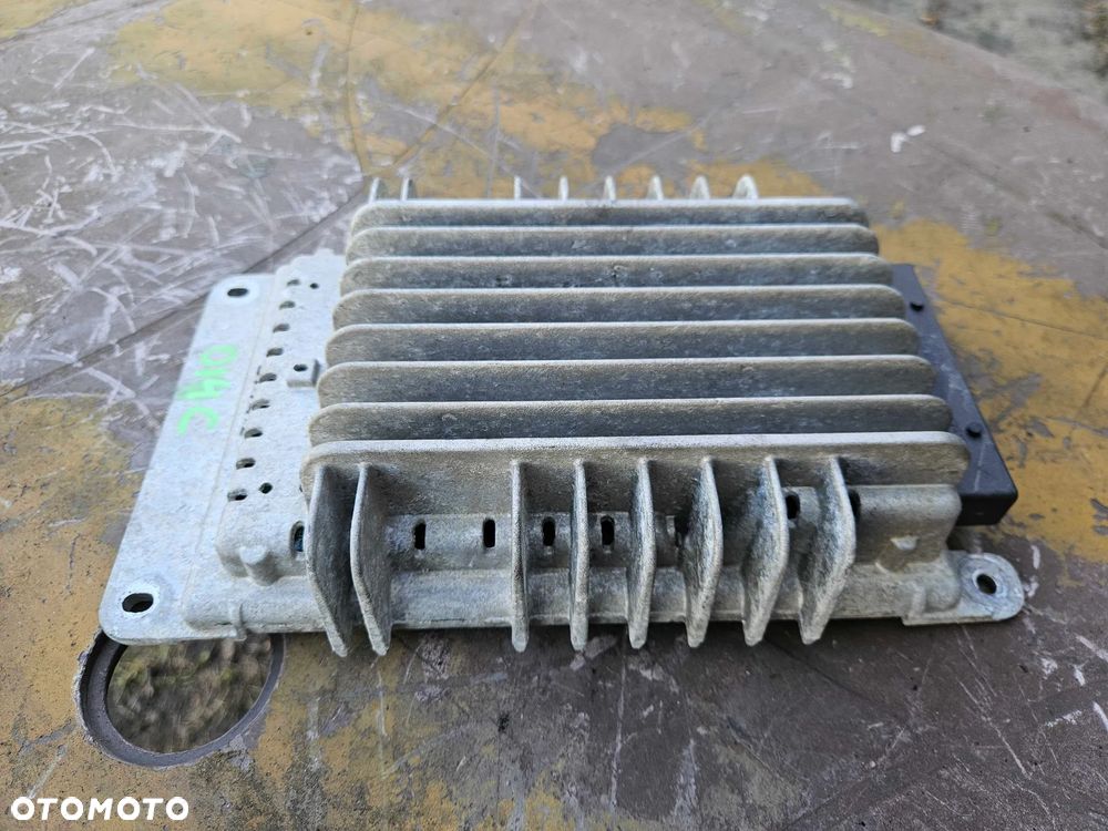 Wzmacniacz 8P3035223 BOSE Głosników Subwoofer Radio Amplituner AUDI A3 8P - 3