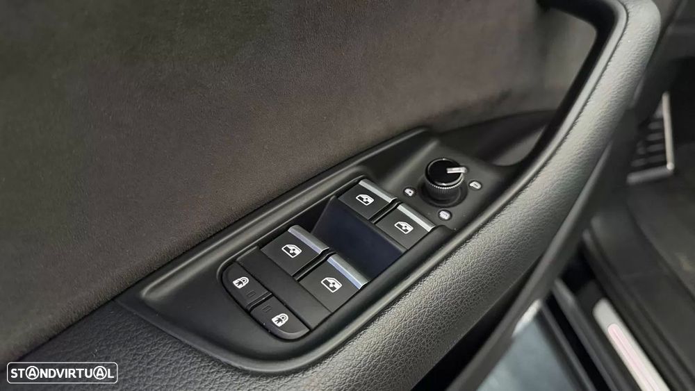 Audi Q8 50 TDI quattro Tiptronic - 32