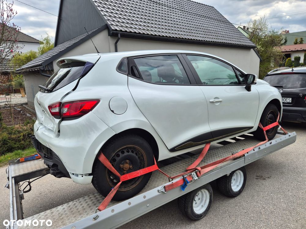 Renault Clio Cargo 1.2 16V 75 Extra - 4