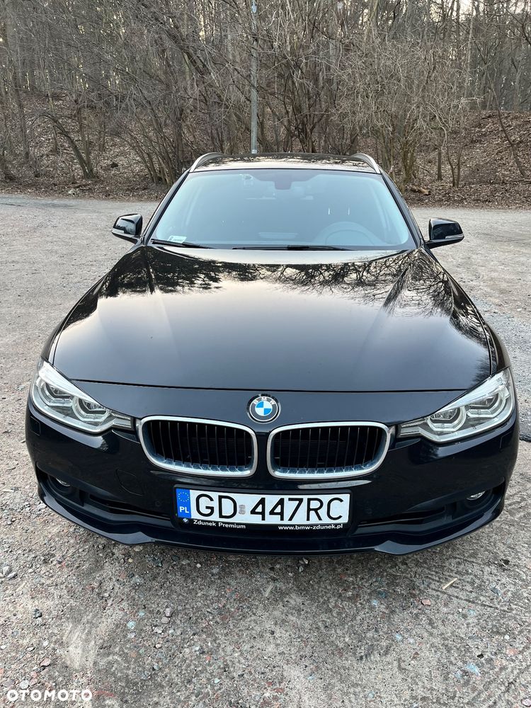 BMW Seria 3 320i xDrive - 2