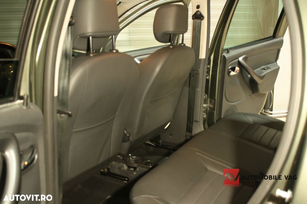 Dacia Duster dCi 110 FAP 4x4 Prestige - 14