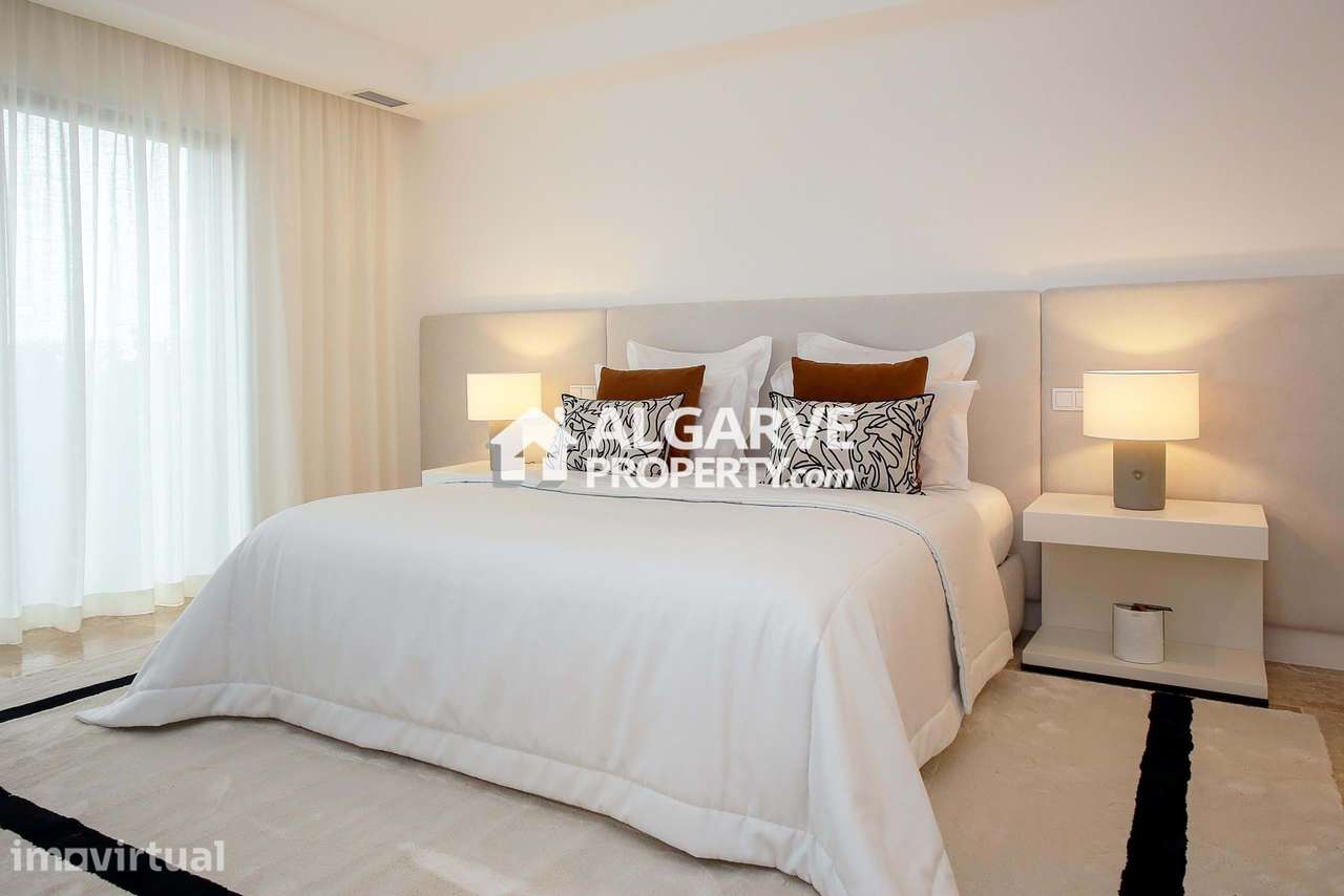 Moradia T4 na Premier Private Villa Resort em Faro - Grande imagem: 4/53