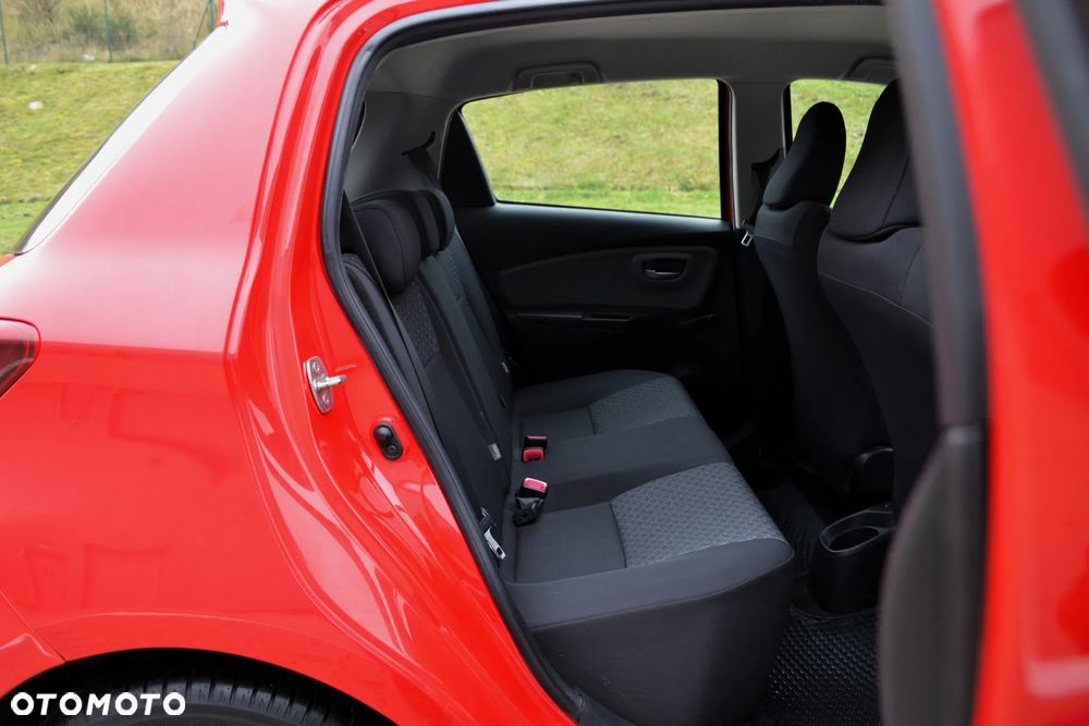 Toyota Yaris 1.0 Sol - 12