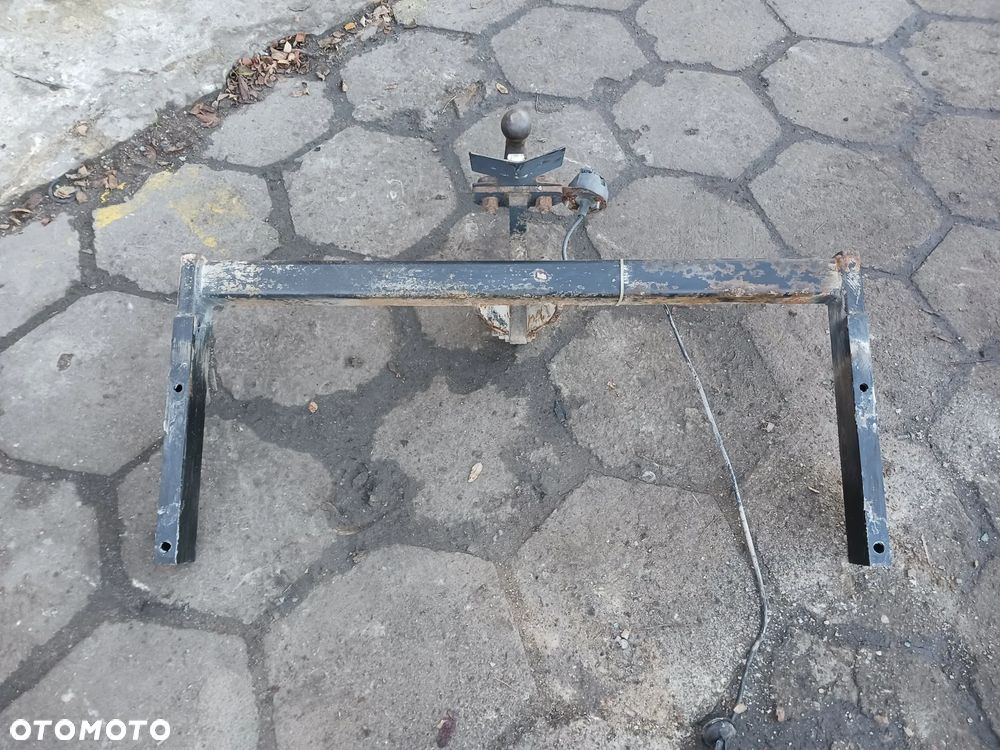 Hak Volkswagen Passat B5 FL Lift Kombi Tabliczka Wiązka Bosal - 1