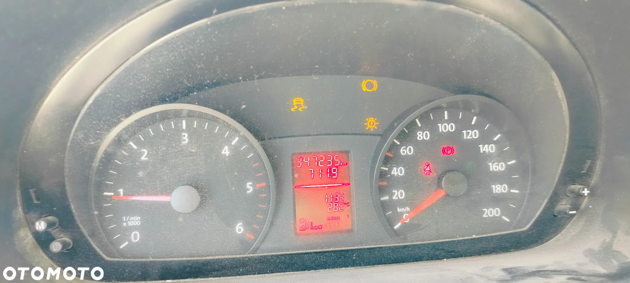 Volkswagen Crafter - 11