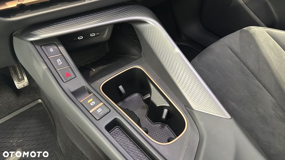 Cupra Terramar 1.5 eTSI mHEV DSG - 16