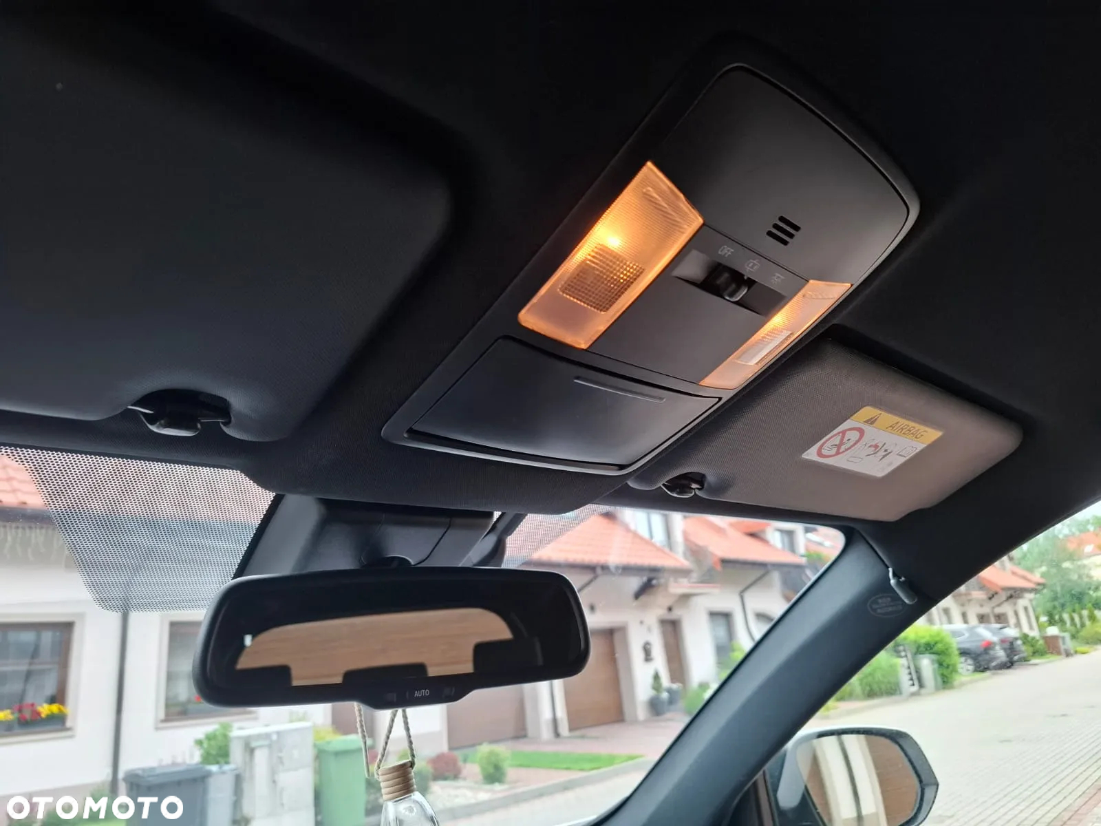 Toyota RAV4 Hybrid Selection 4x2 - 14