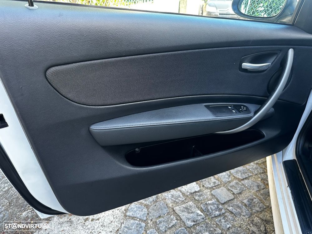 BMW 118 d DPF Edition Sport - 30