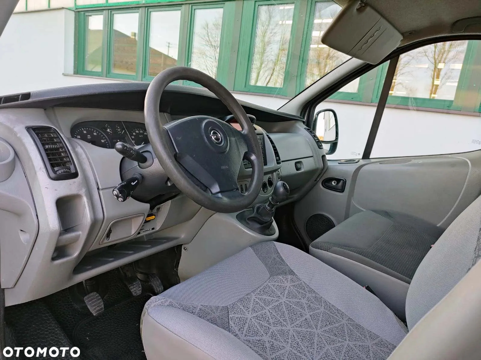 Opel VIVARO - 14
