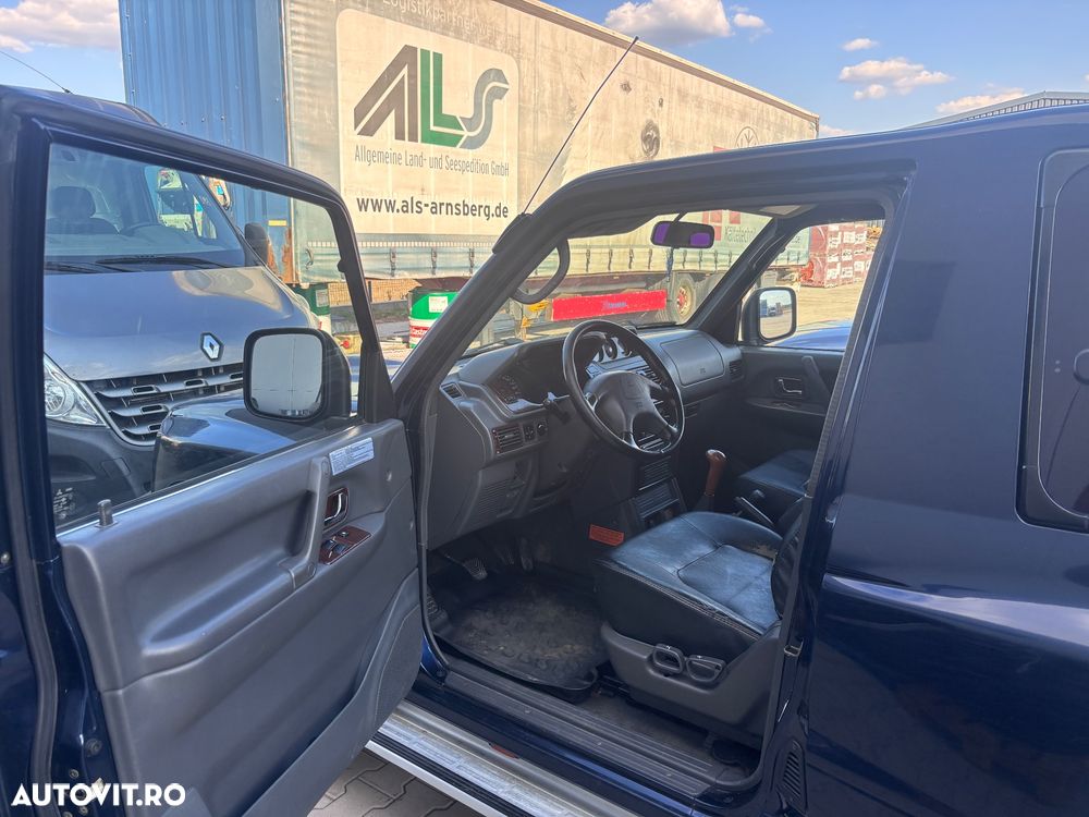 Mitsubishi Pajero Sport 2.5 TD Intense Piele + - 6