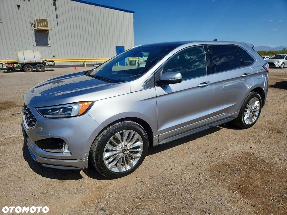 Ford Edge - 2